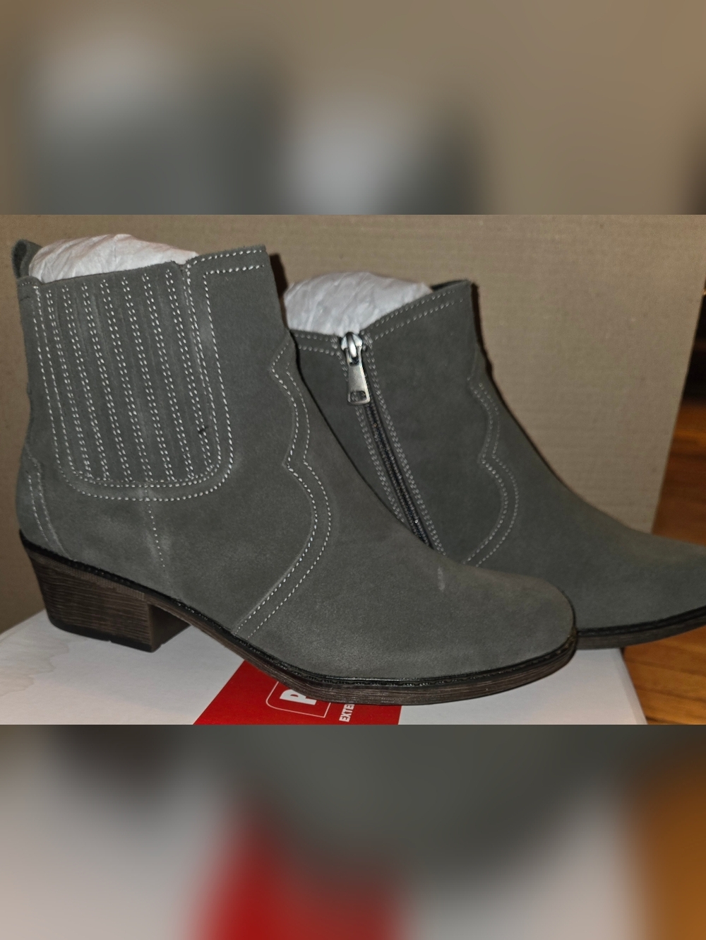 BNIB Women's Propet Reese Dark Grey Suede Western Style Ankle Boot Sz 11 M